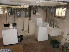 2 Trent Rd, Penn Wynne PA  19096-3706 exterior