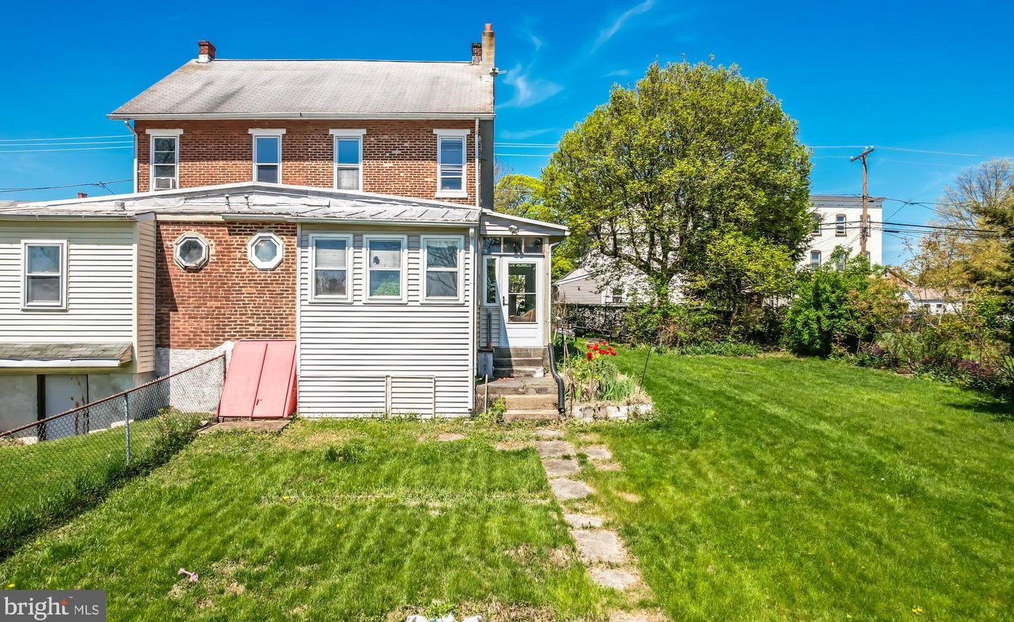 504 Glasgow St, Pottstown PA  19464-6636 exterior