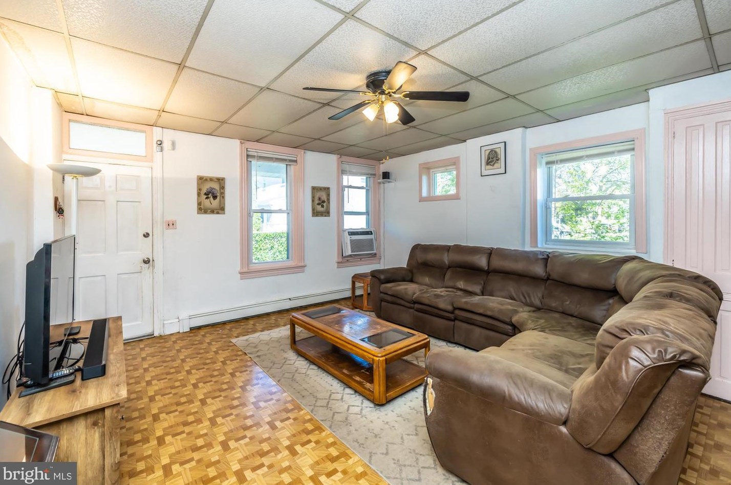 504 Glasgow St, Pottstown PA  19464-6636 exterior
