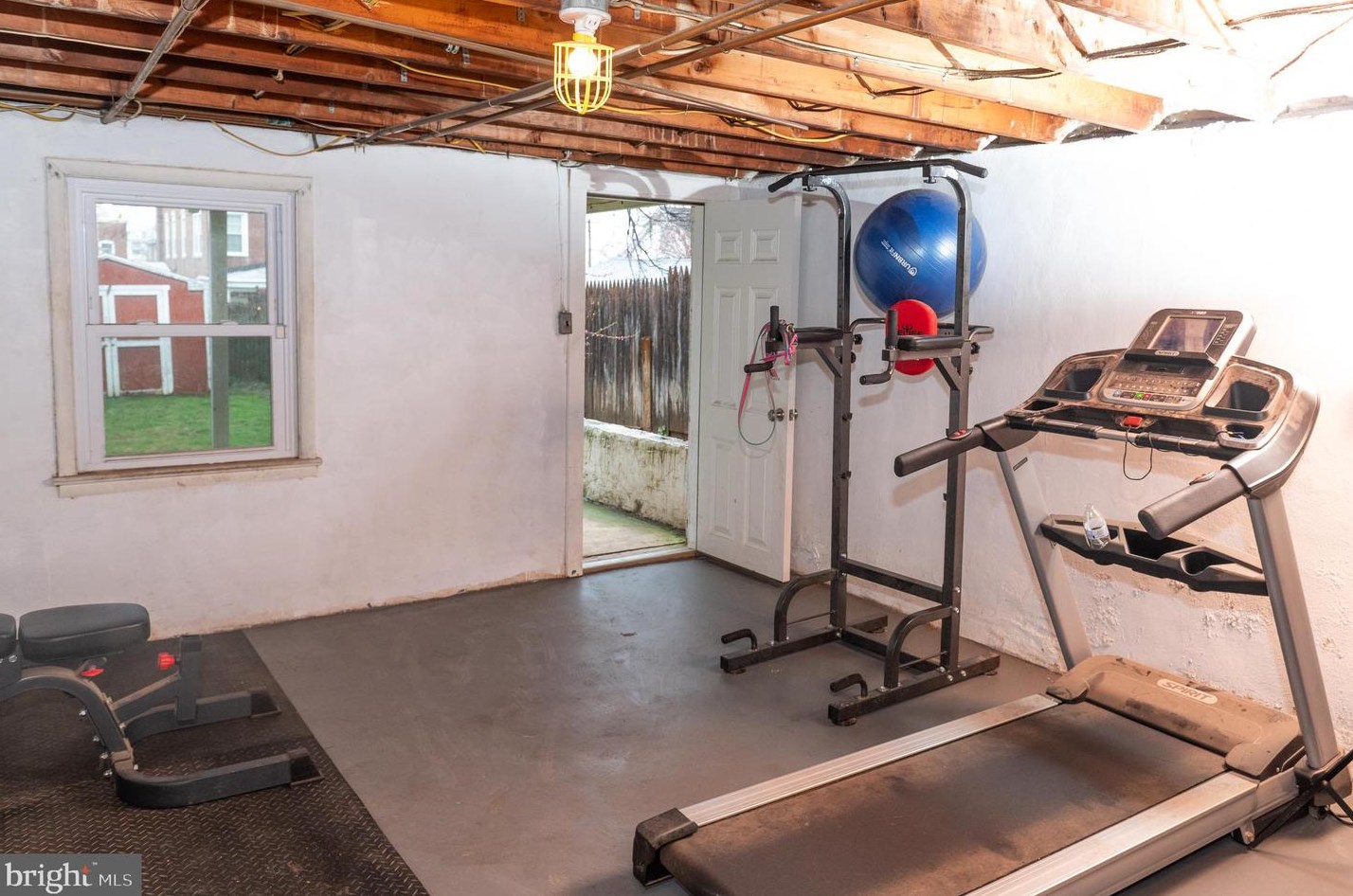 341 Hurst St, Norristown PA  19405-1537 exterior