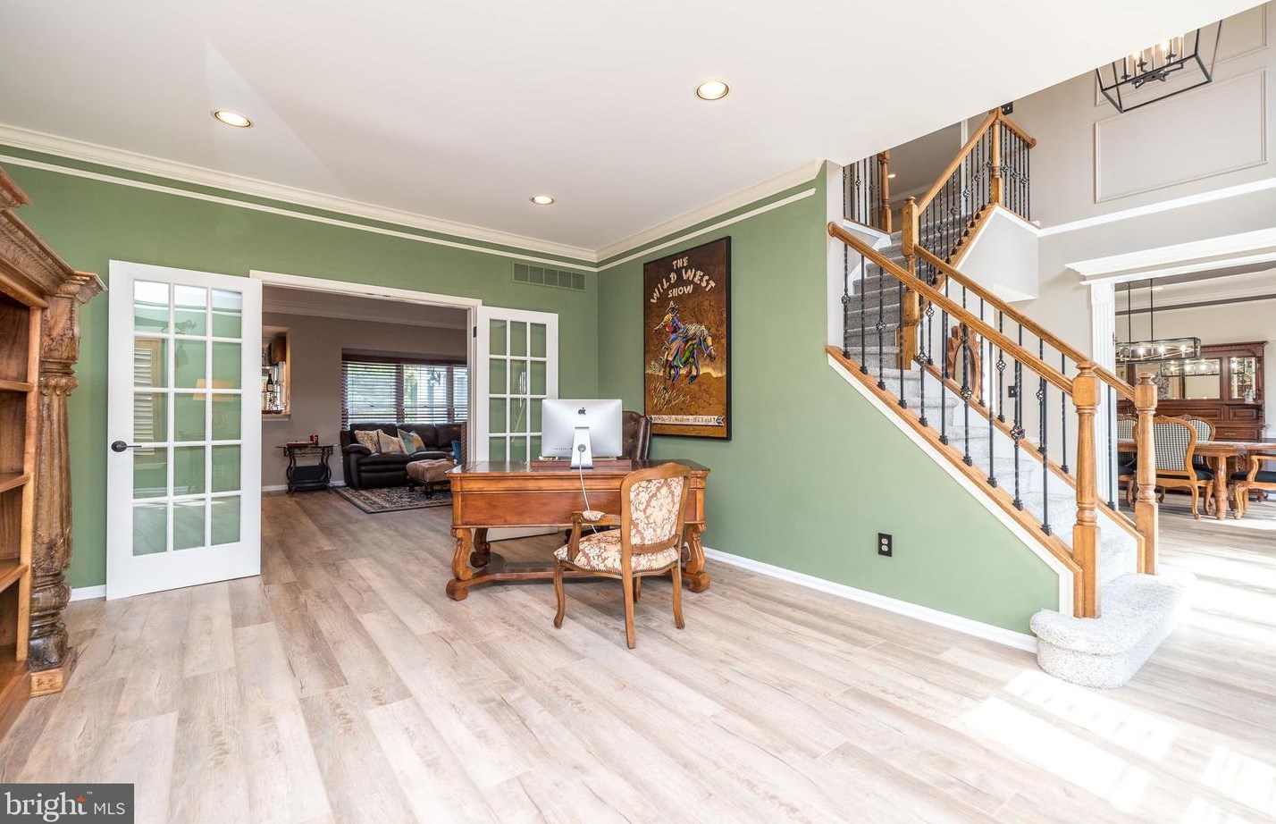 757 Castlewood Dr, Dresher PA  19025-2014 exterior