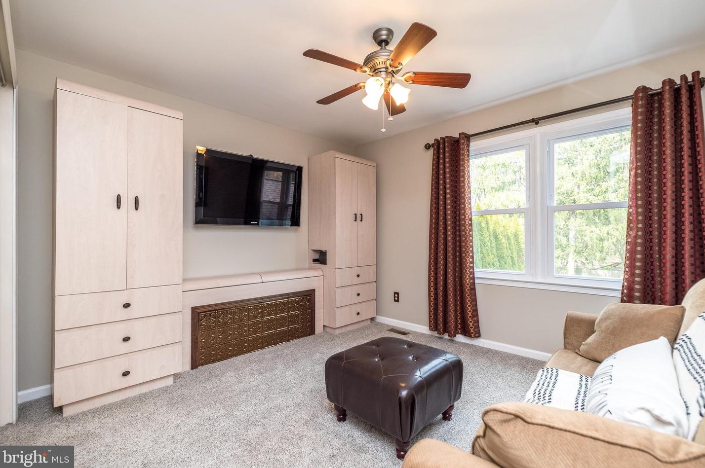 757 Castlewood Dr, Dresher PA  19025-2014 exterior