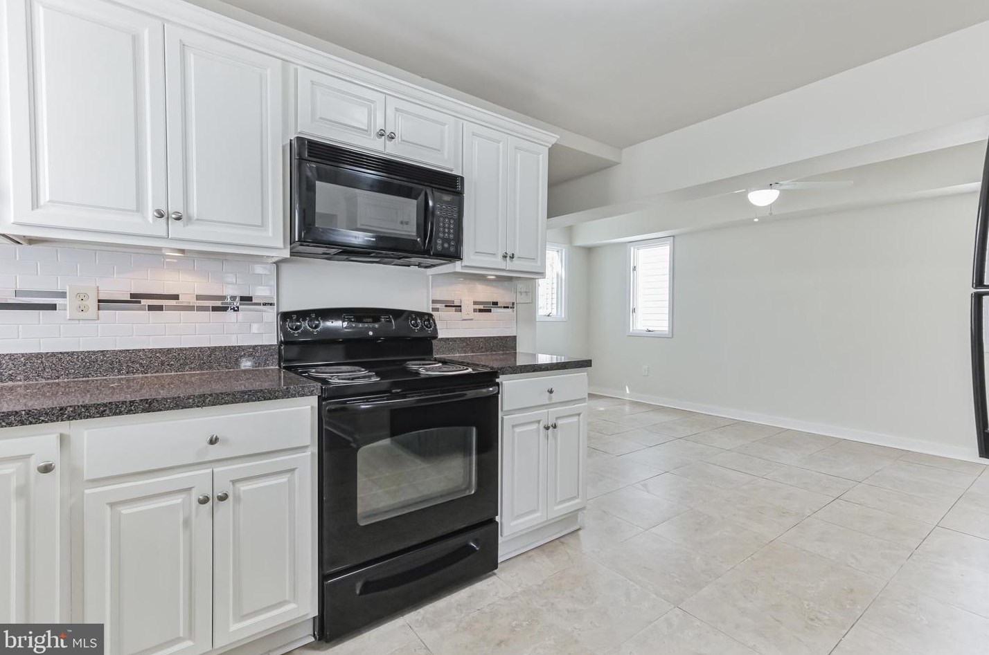 19 Chestnut St, Pottstown PA 19464-5451 exterior