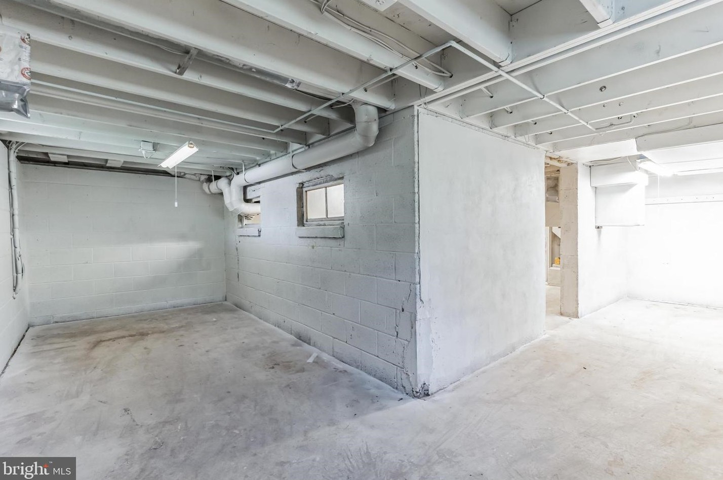 19 Chestnut St, Pottstown PA 19464-5451 exterior