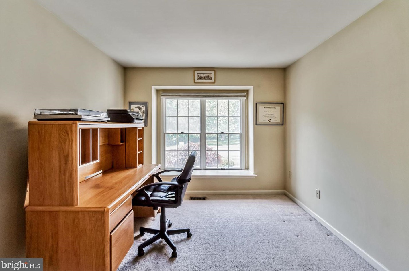 716 Castlewood Dr, Dresher PA 19025-2015 exterior