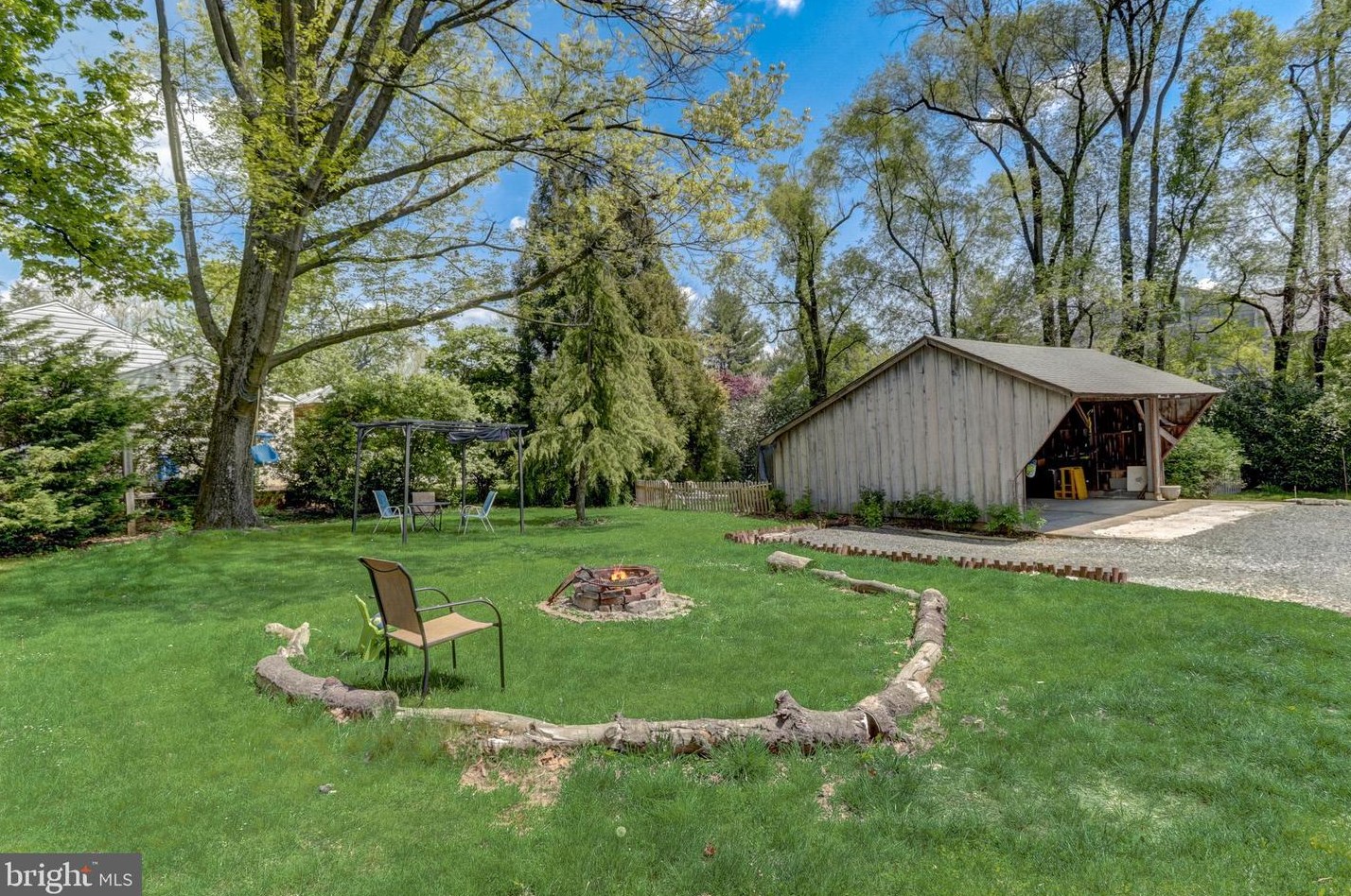 1000 Meetinghouse Rd, Prospectville PA 19002-3738 exterior