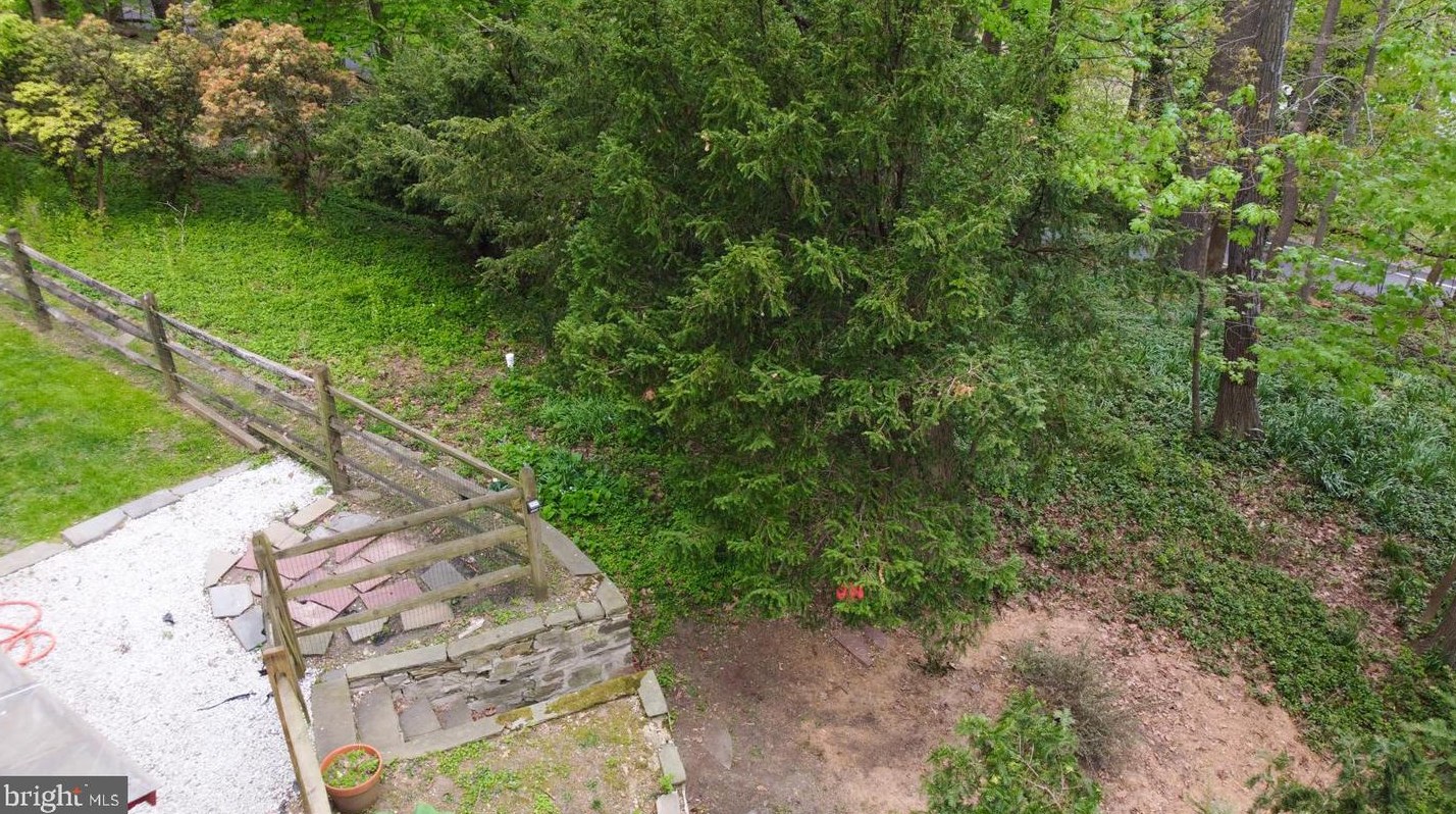 819 Pardee Ln, Wyncote PA 19095-1609 exterior