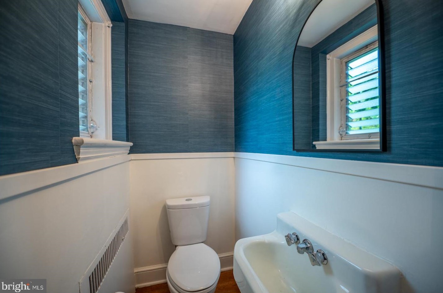 819 Pardee Ln, Wyncote PA 19095-1609 exterior