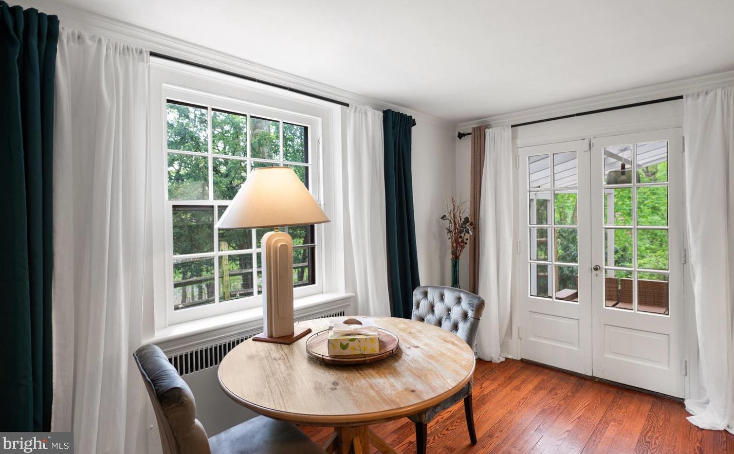 819 Pardee Ln, Wyncote PA 19095-1609 exterior