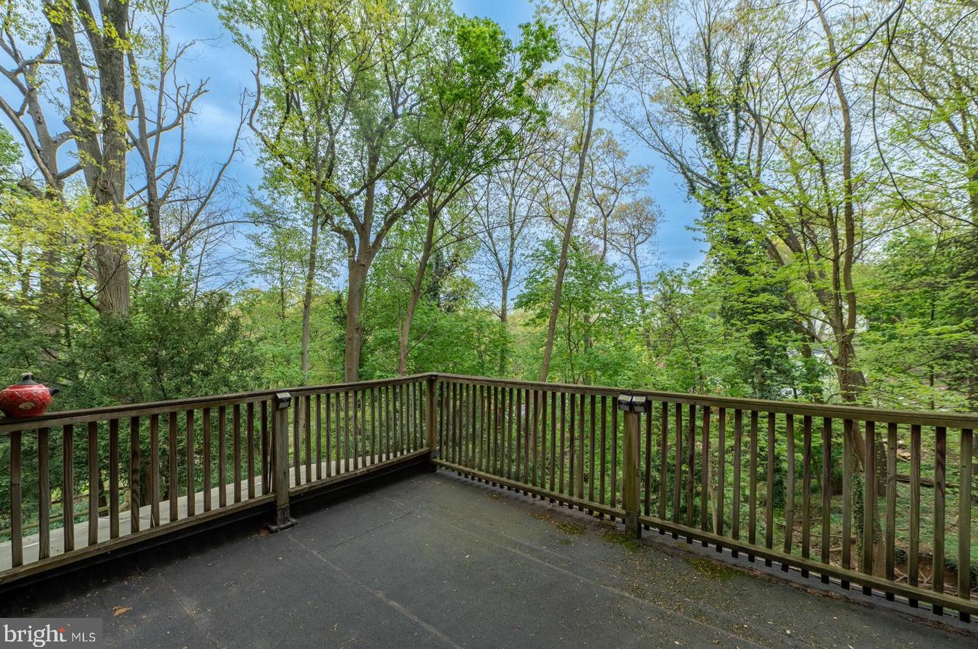 819 Pardee Ln, Wyncote PA 19095-1609 exterior