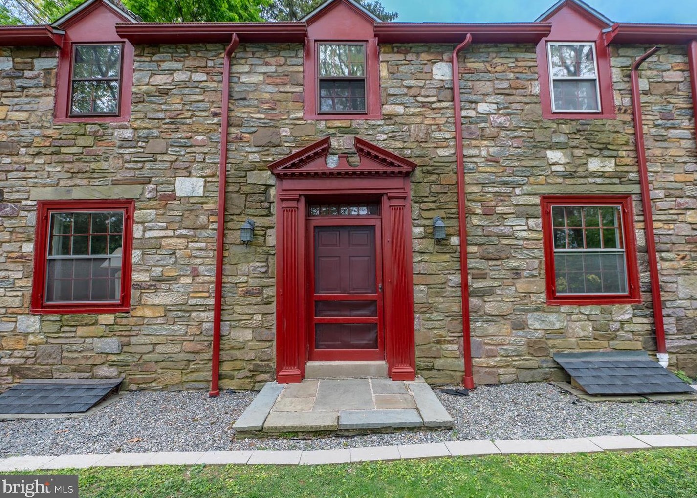 819 Pardee Ln, Wyncote PA 19095-1609 exterior