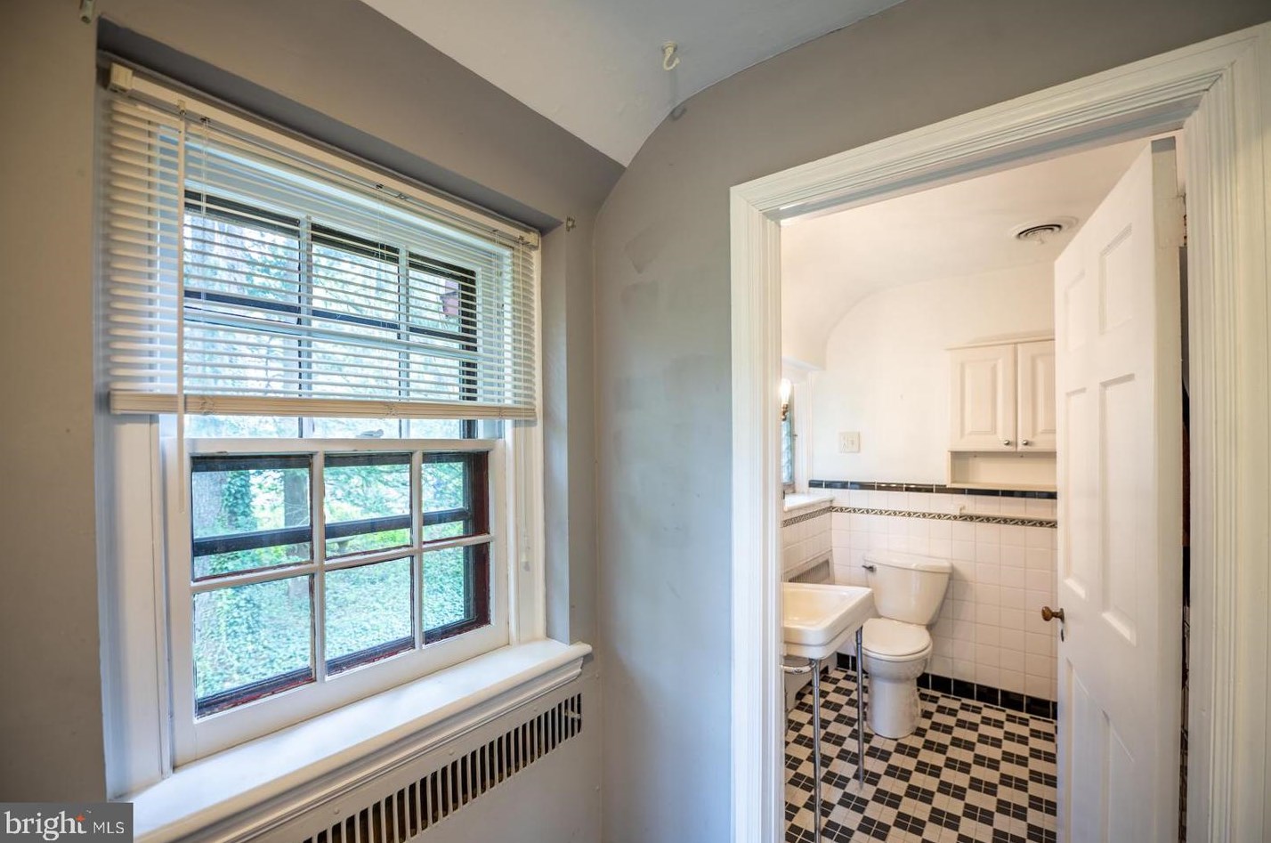 819 Pardee Ln, Wyncote PA 19095-1609 exterior