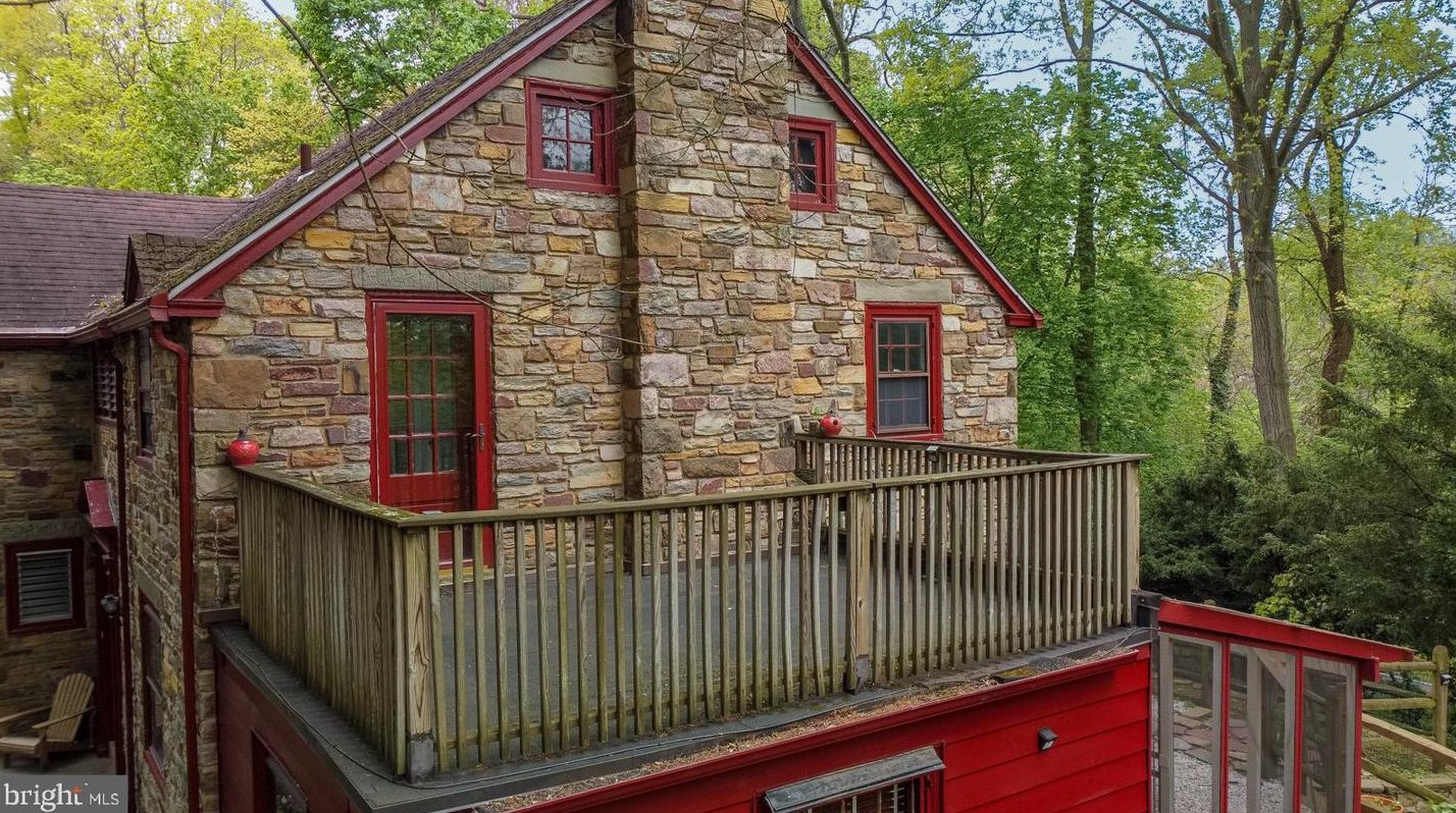 819 Pardee Ln, Wyncote PA 19095-1609 exterior