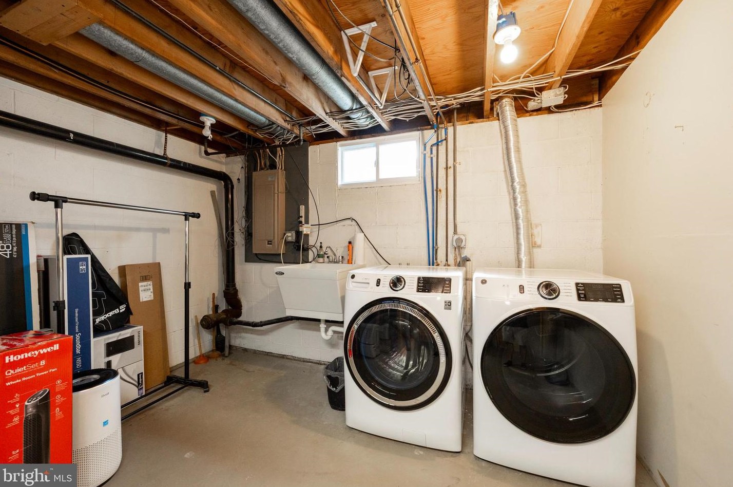 3 Roboda Blvd, Limerick PA  19468-2906 exterior