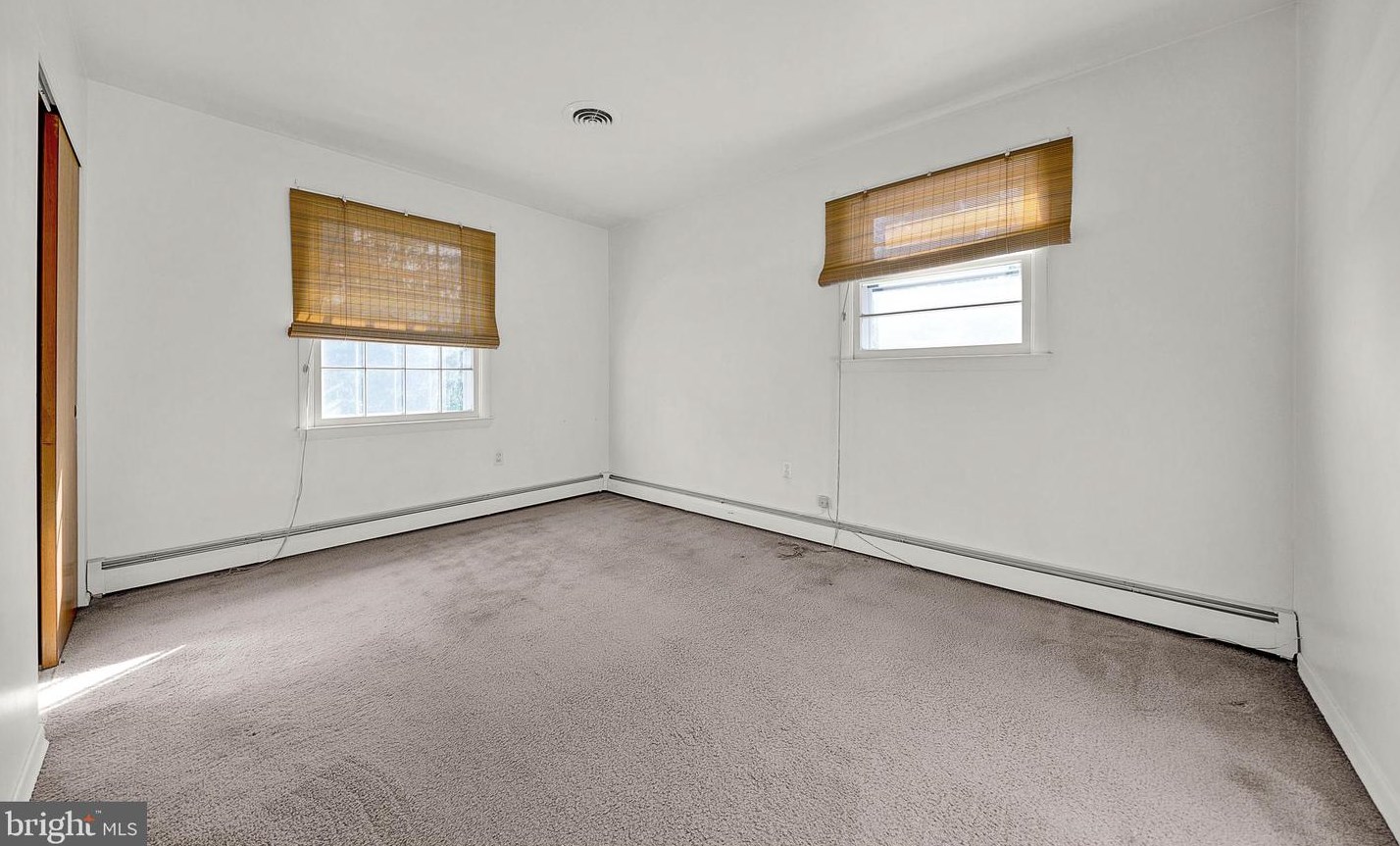 219 Hancock Rd, North Wales PA  19454-2370 exterior