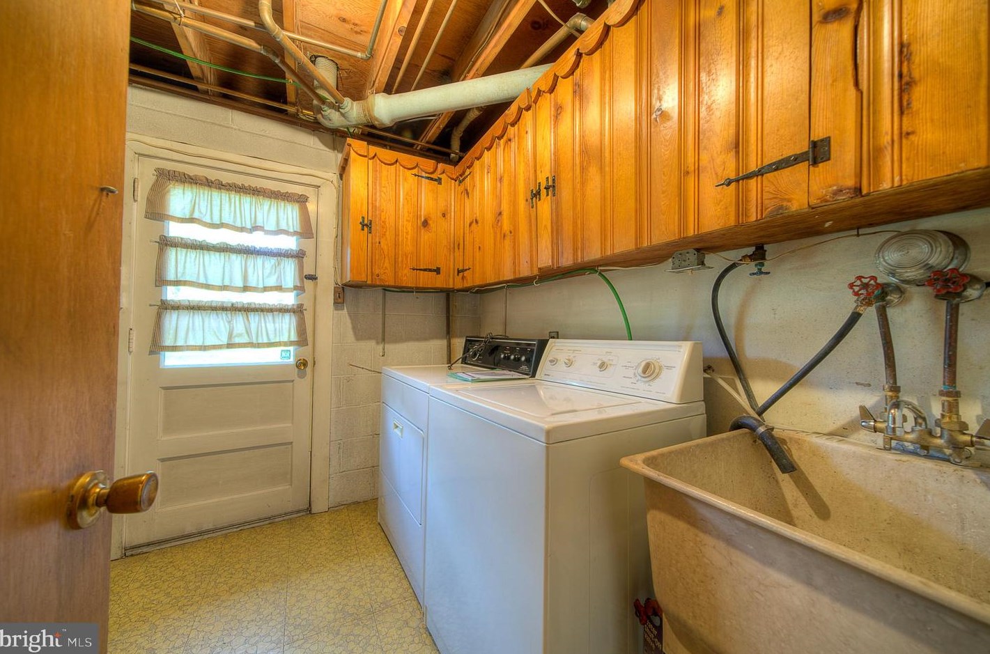 219 Hancock Rd, North Wales PA  19454-2370 exterior