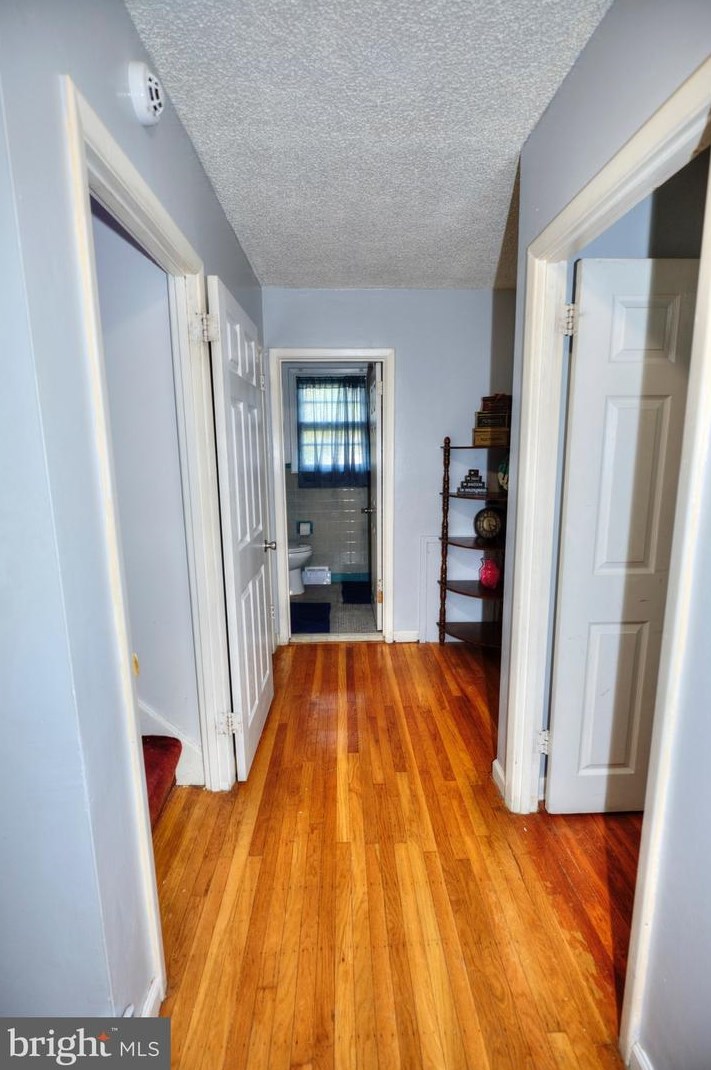 517 Barbara Dr, Norristown PA  19403-4101 exterior