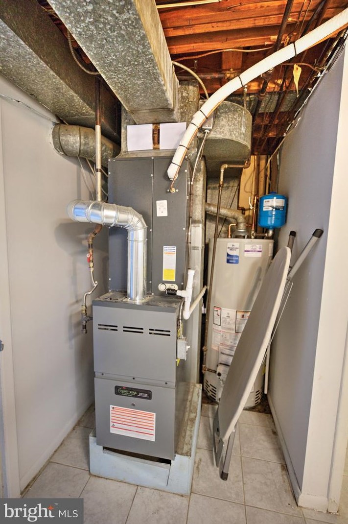 517 Barbara Dr, Norristown PA  19403-4101 exterior