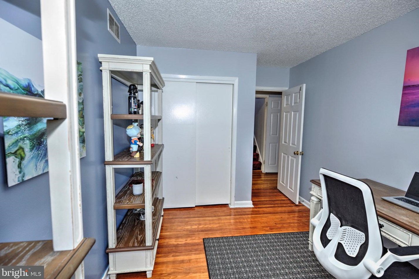 517 Barbara Dr, Norristown PA  19403-4101 exterior