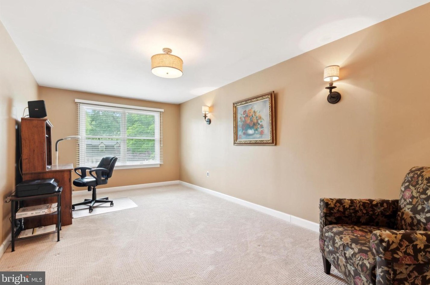 24 Scarlet Oak Dr, Miquon PA 19444-2420 exterior