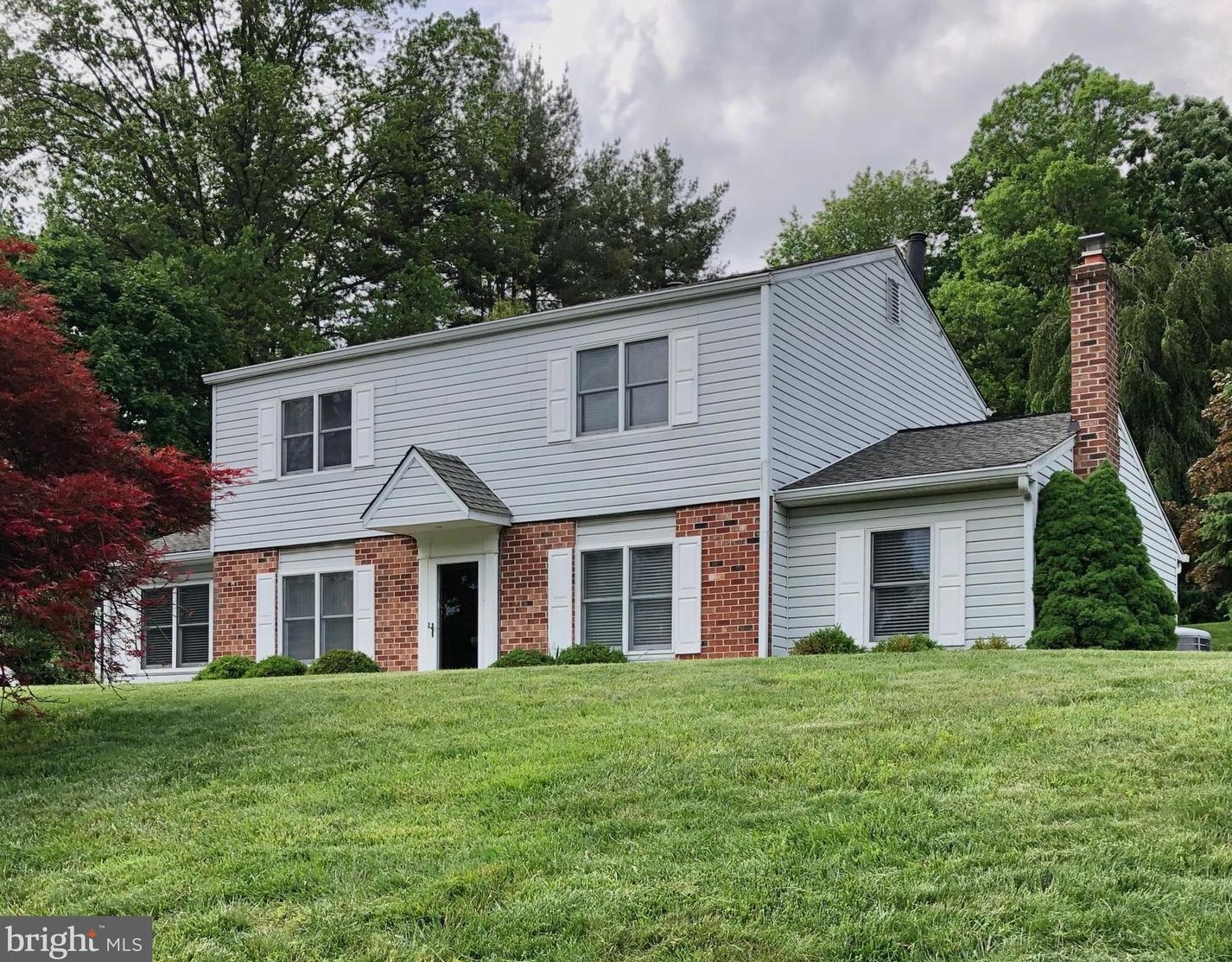 24 Scarlet Oak Dr, Miquon PA 19444-2420 exterior