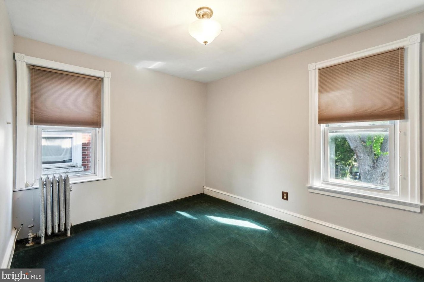 1113 Lafayette St, Norristown PA  19401-4306 exterior