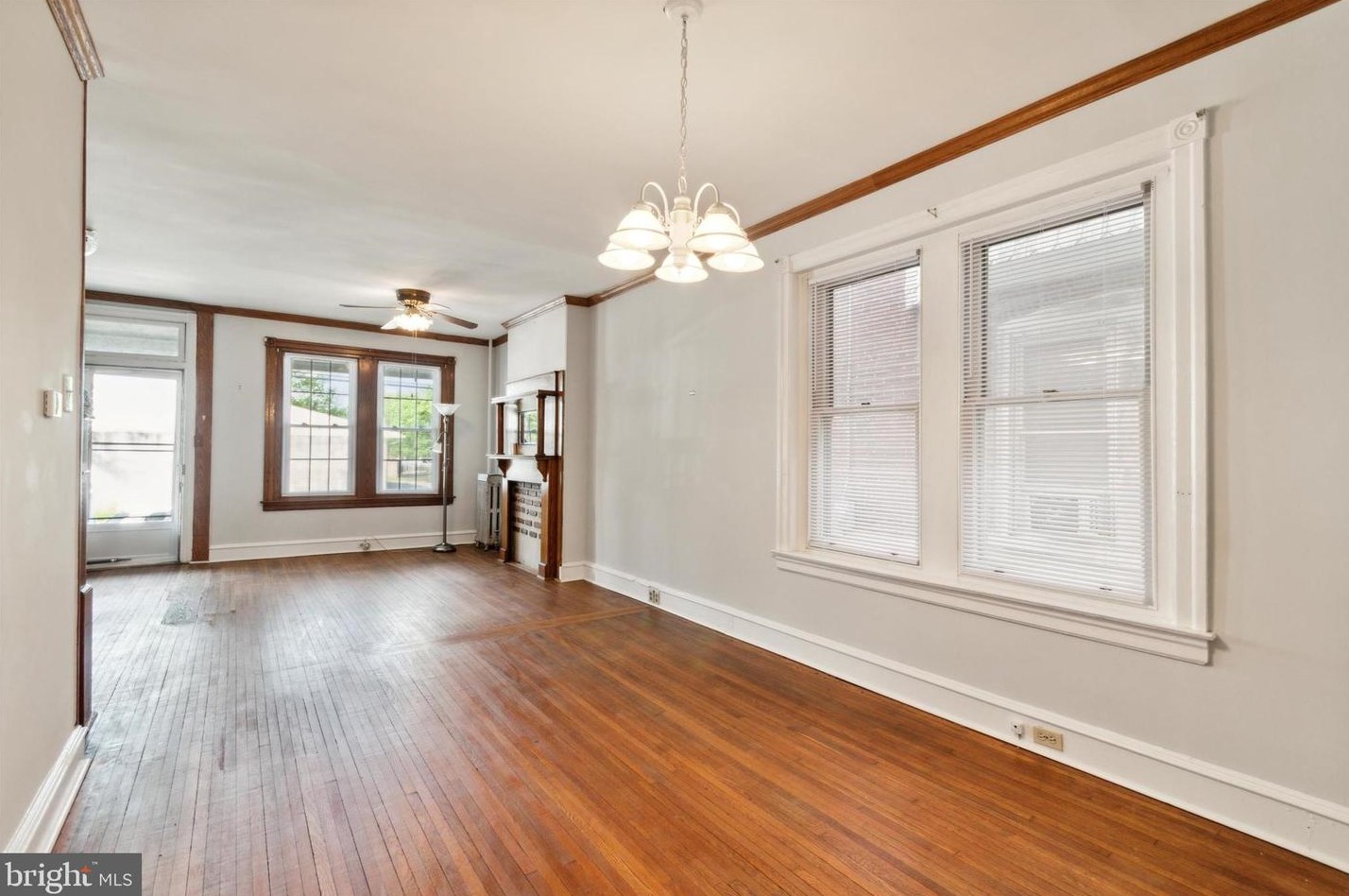 1113 Lafayette St, Norristown PA  19401-4306 exterior