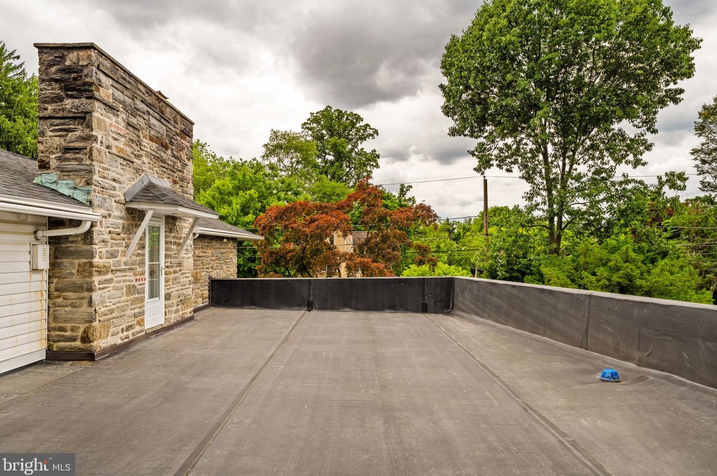 8301 High School Rd, Melrose Park PA  19027-2009 exterior