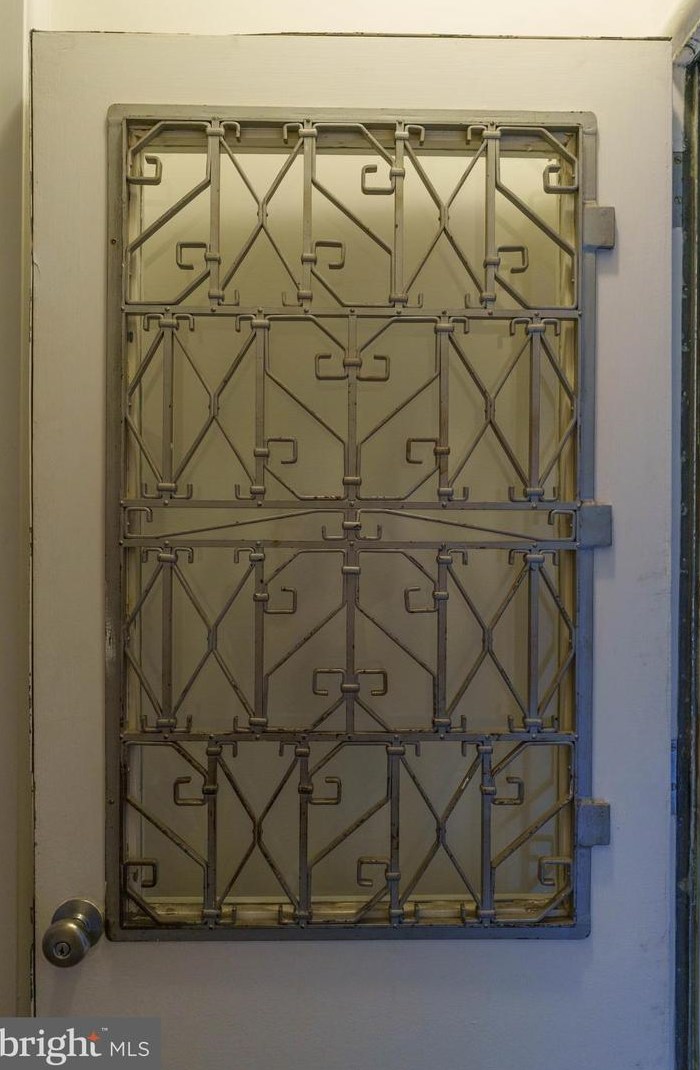 8301 High School Rd, Melrose Park PA  19027-2009 exterior