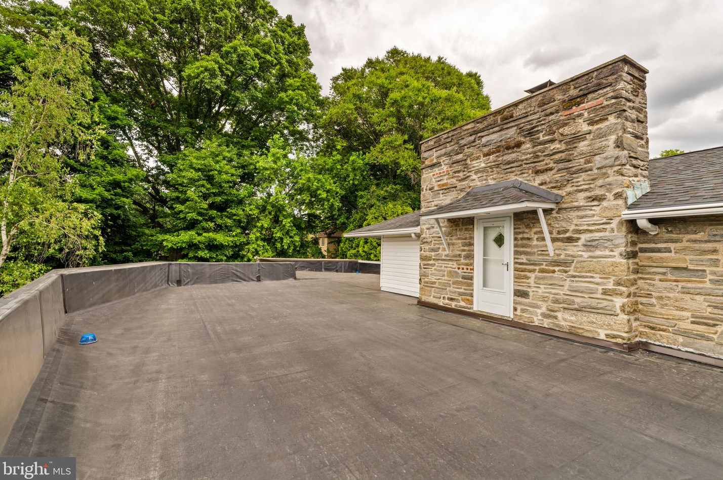 8301 High School Rd, Melrose Park PA  19027-2009 exterior