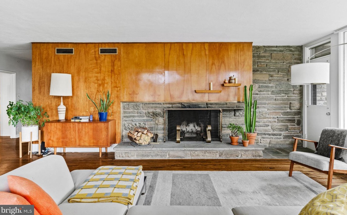 8301 High School Rd, Melrose Park PA  19027-2009 exterior