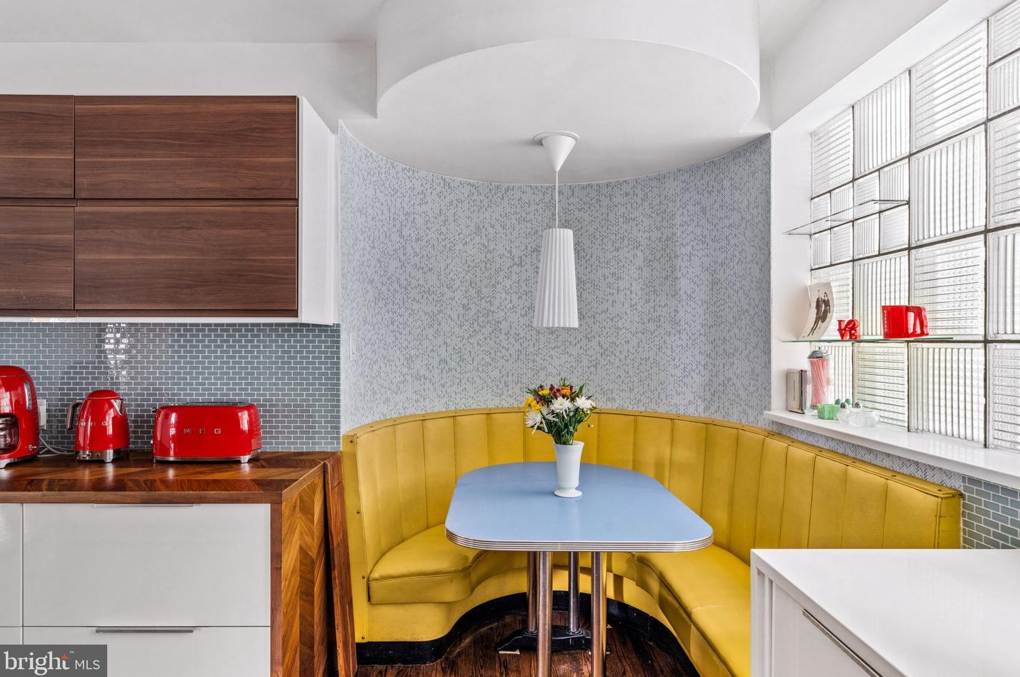 8301 High School Rd, Melrose Park PA  19027-2009 exterior