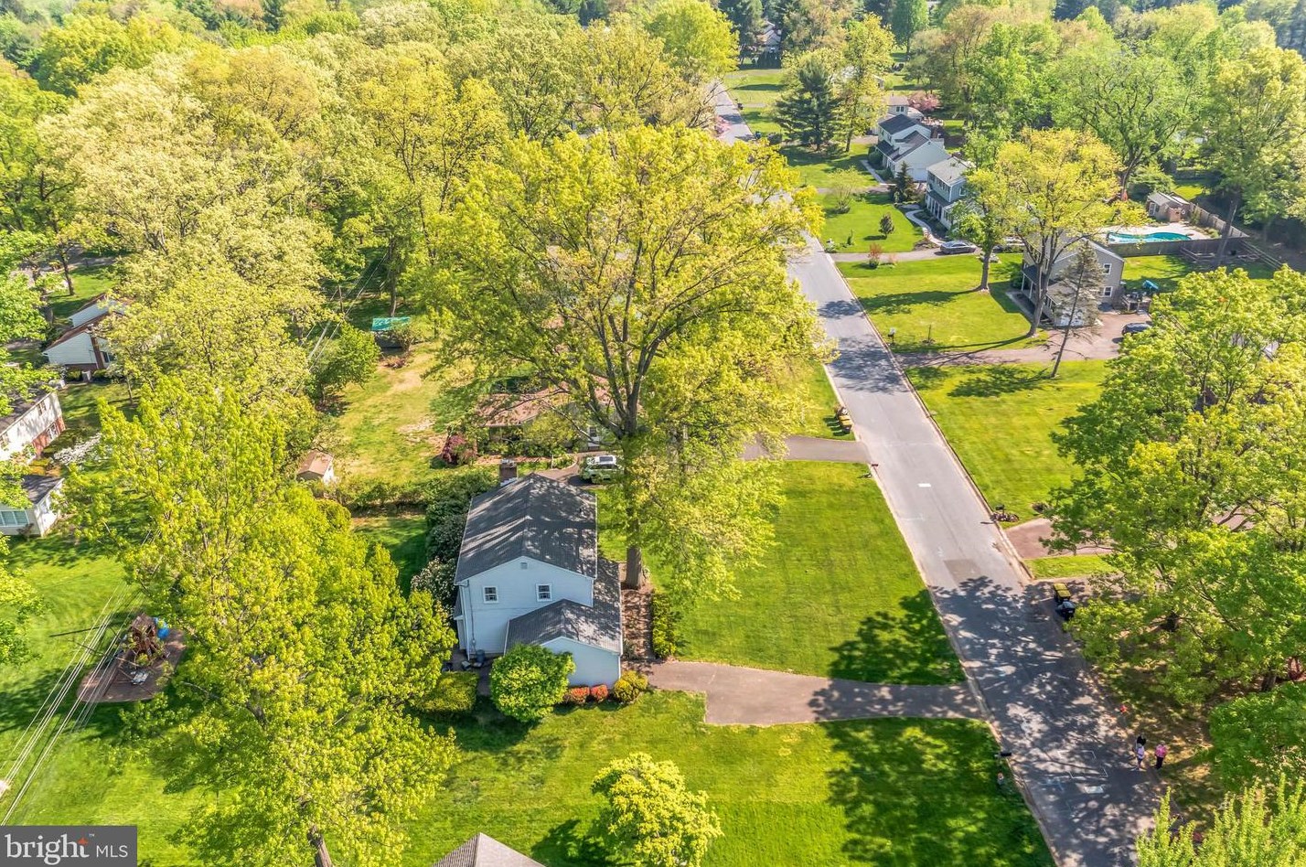 224 Oakland Pl, North Wales PA  19454-2462 exterior