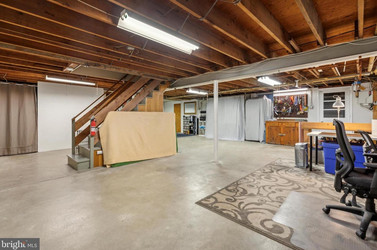 1504 New Hope St, Norristown PA 19401-3548 exterior