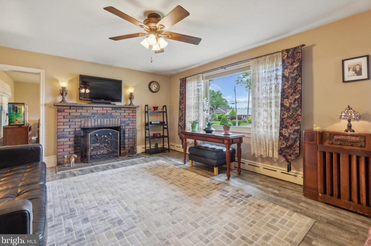 1504 New Hope St, Norristown PA 19401-3548 exterior