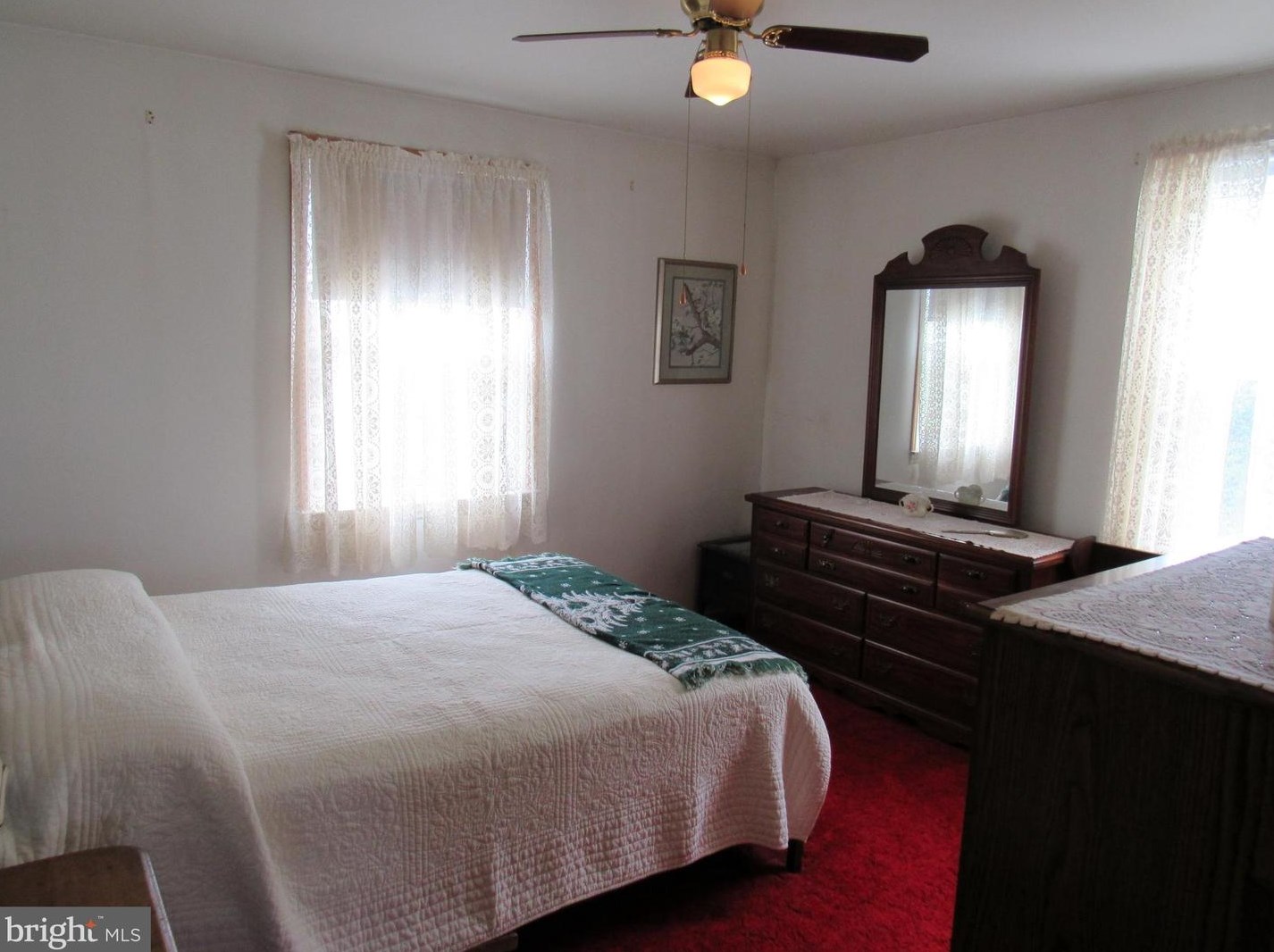 1636 Farmington Ave, Pottstown PA 19464-1401 exterior