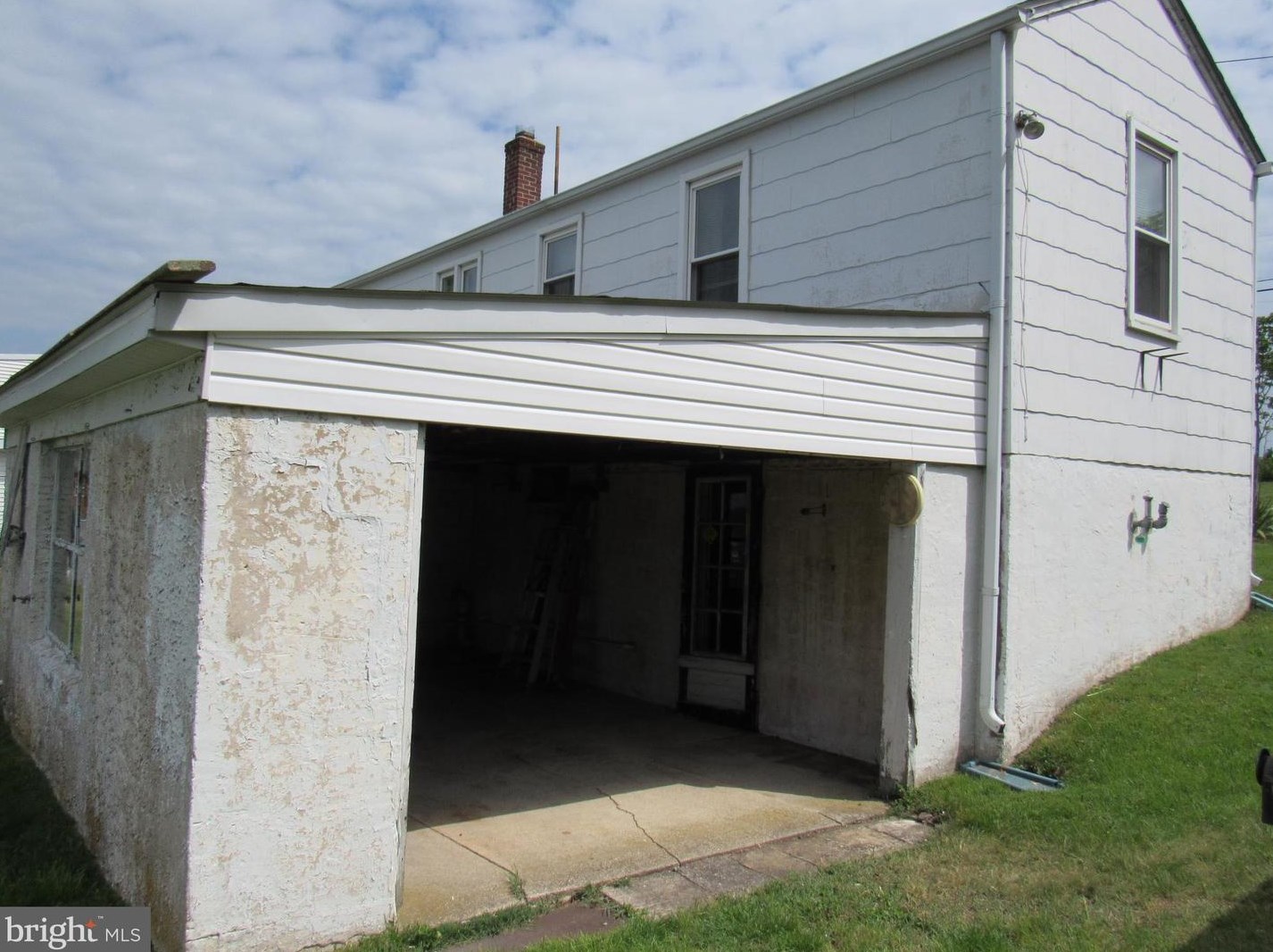 1636 Farmington Ave, Pottstown PA 19464-1401 exterior