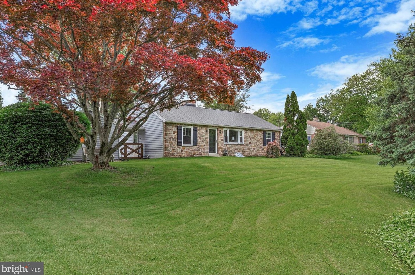 2770 Egypt Rd, Norristown PA  19403-2223 exterior