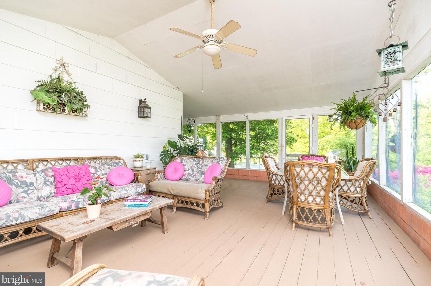 890 Bell Ln, Prospectville PA 19002-2905 exterior