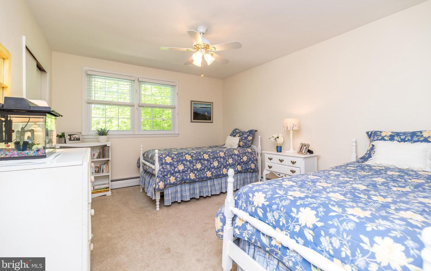 890 Bell Ln, Prospectville PA 19002-2905 exterior