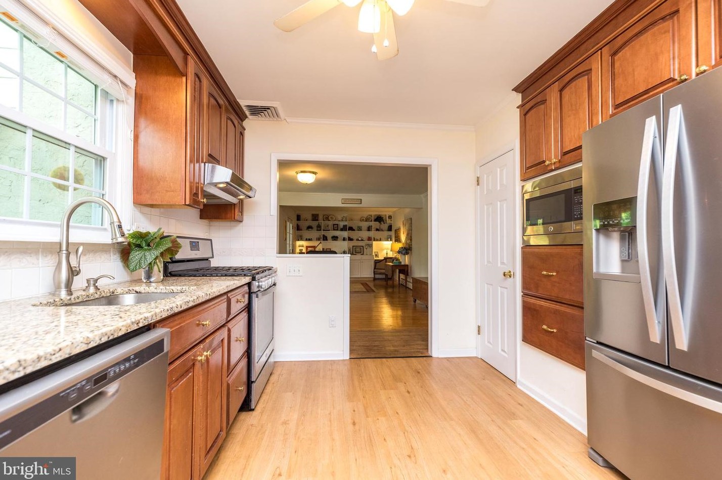 890 Bell Ln, Prospectville PA 19002-2905 exterior