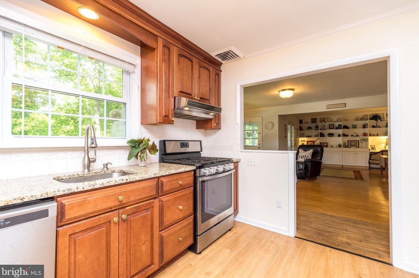 890 Bell Ln, Prospectville PA 19002-2905 exterior