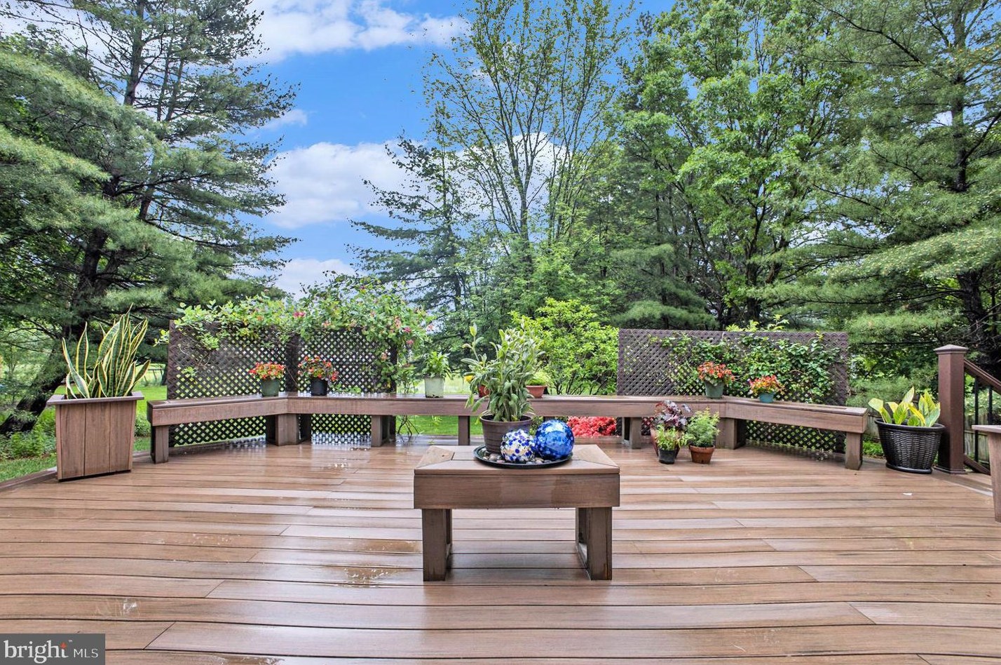 1989 Armstrong Dr, Lansdale PA 19446-5641 exterior