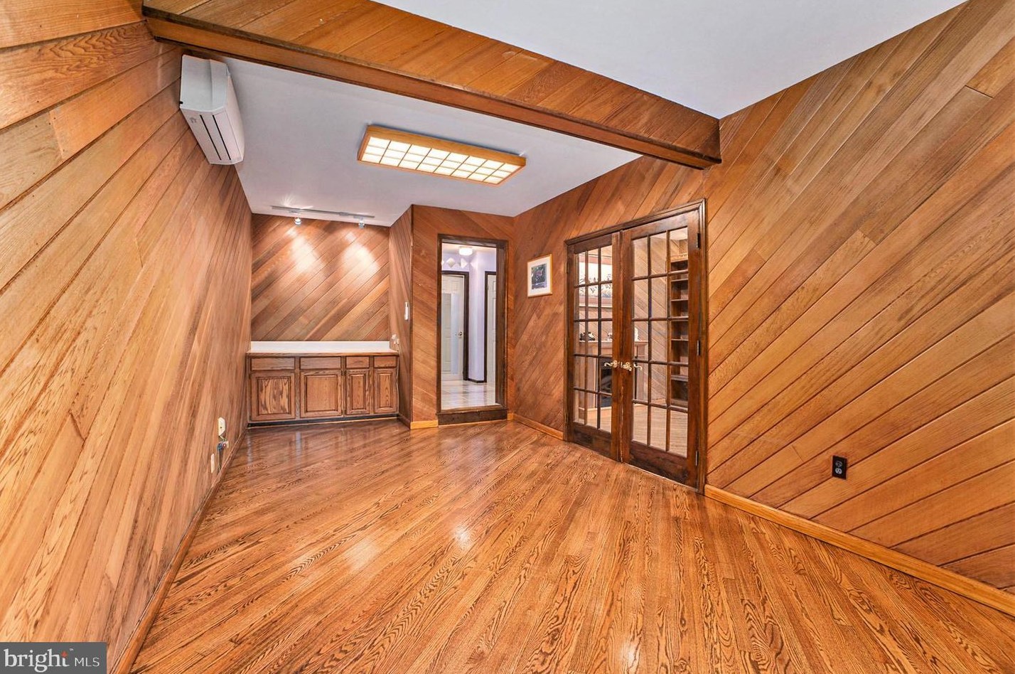 1989 Armstrong Dr, Lansdale PA 19446-5641 exterior