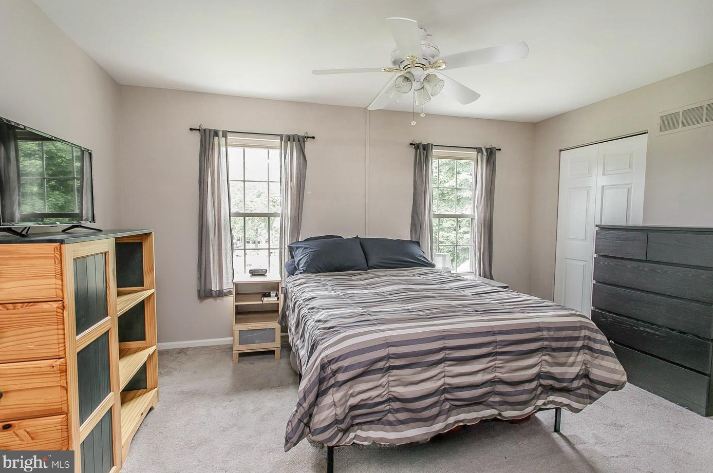 418 Maple Glen Cir, Pottstown PA  19464-3254 exterior