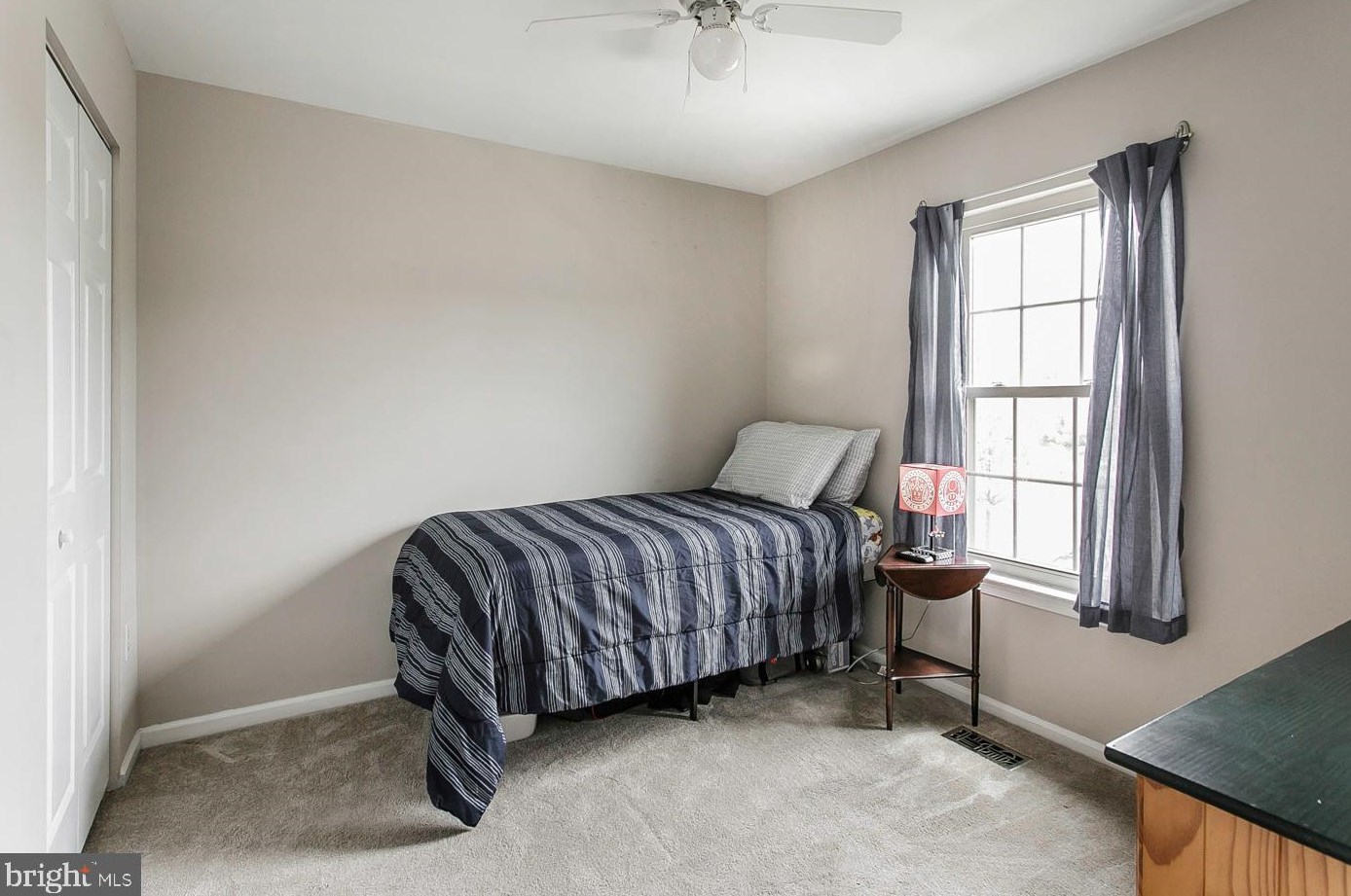 418 Maple Glen Cir, Pottstown PA  19464-3254 exterior