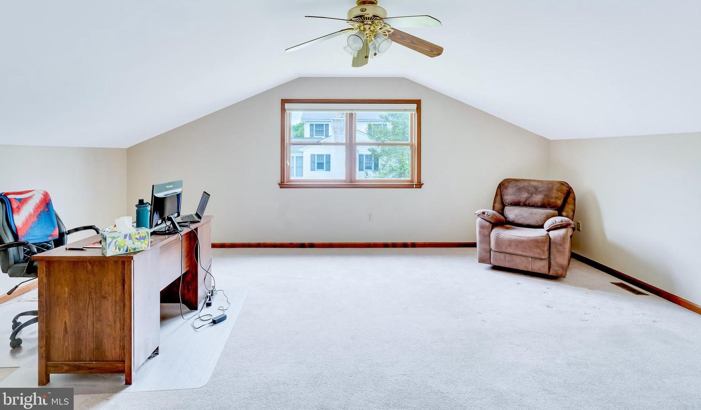 1 Moses Ln, Collegeville PA  19473-1681 exterior