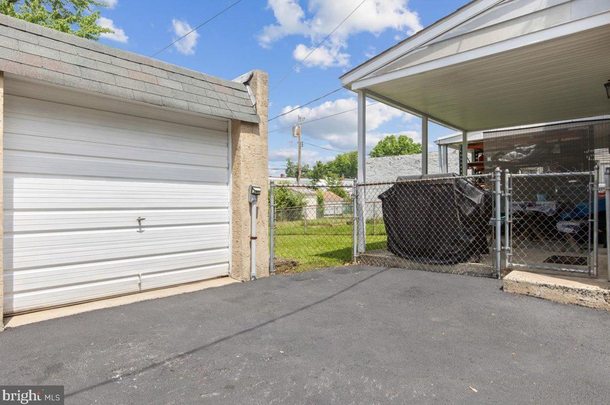 1823 Powell St, Norristown PA  19401-3304 exterior