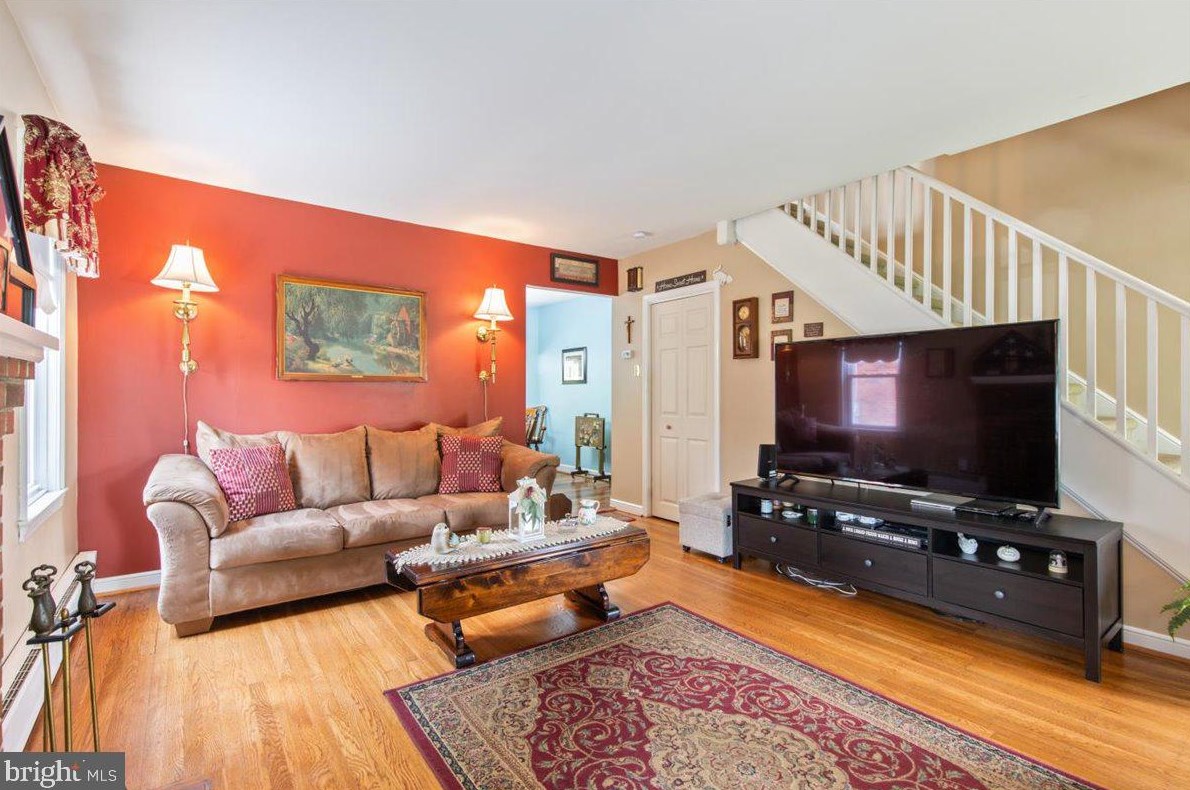1823 Powell St, Norristown PA  19401-3304 exterior