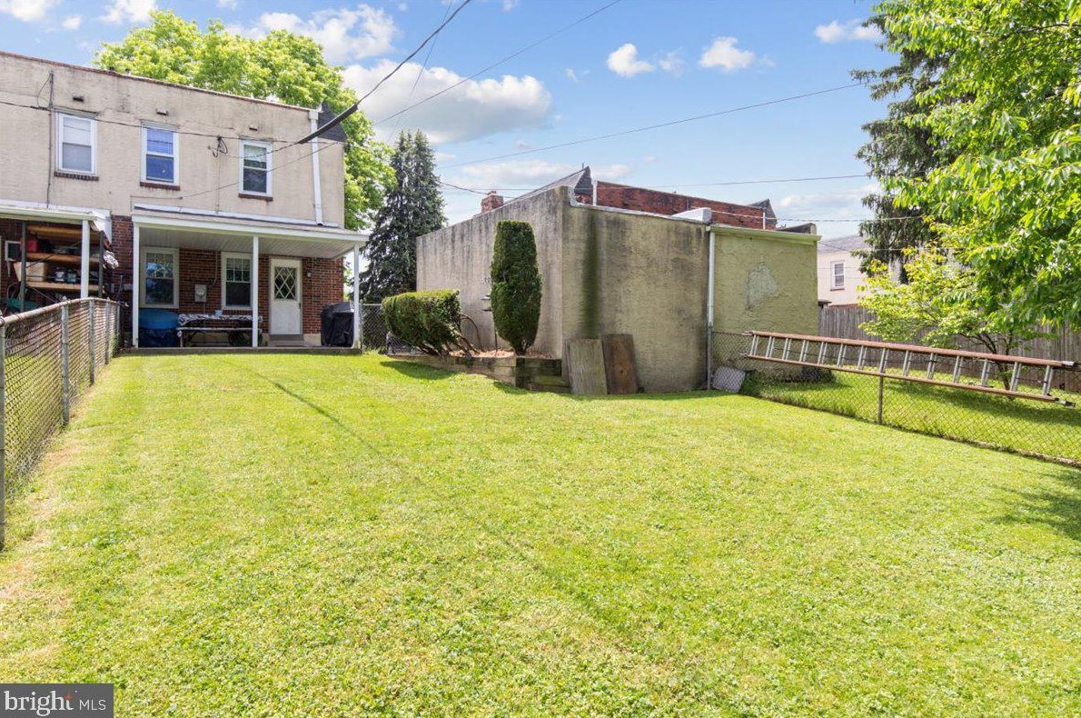 1823 Powell St, Norristown PA  19401-3304 exterior